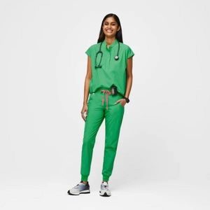 FIGS Safety Green Zamora™ FREEx™ - Petite Jogger Scrub Pants